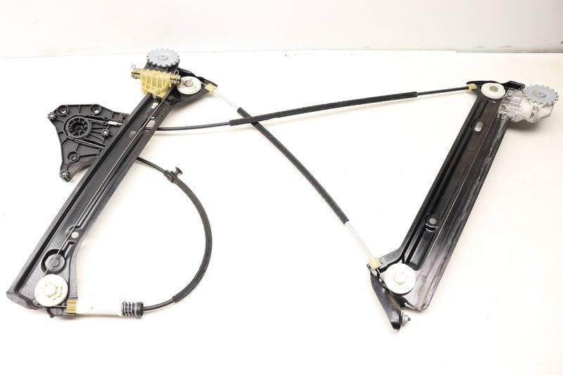 Window Regulator 51337292119 — Used (SKU 514054)