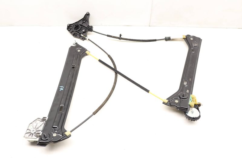 Window Regulator 51337292120 — Used (SKU 514055)
