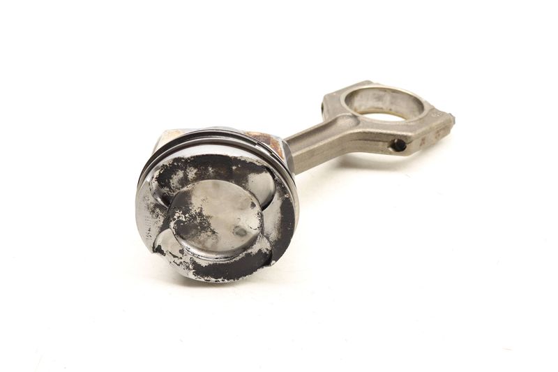 Piston / Connecting Rod 11258619196 — Used (SKU 514211)