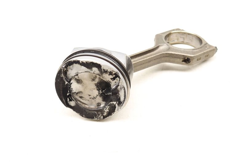 Piston / Connecting Rod 11258619196 — Used (SKU 514214)