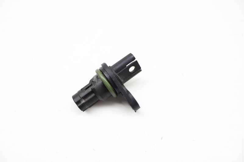 Cam / Camshaft Position Sensor 13627525014 — Used (SKU 715678)