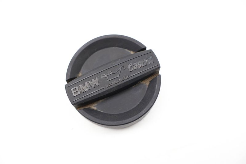 Engine Oil Cap 11128507153 — Used (SKU 715631)