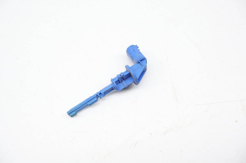 Fluid Level Sensor 17137553919 — Used (SKU 715687)