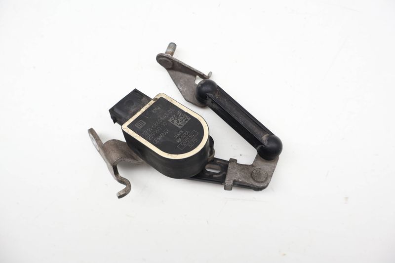 Headlight Leveling Sensor 37146781361 — Used (SKU 715675)