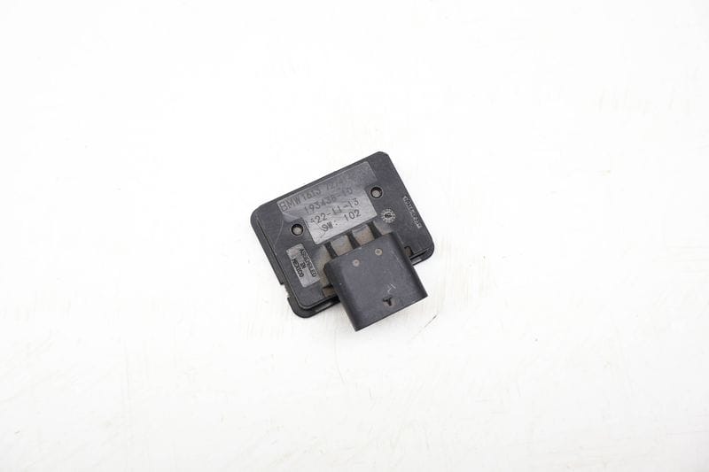 Fuel Pump Leak Diagnosis Sensor / Module 16137274148 — Used (SKU 715478)