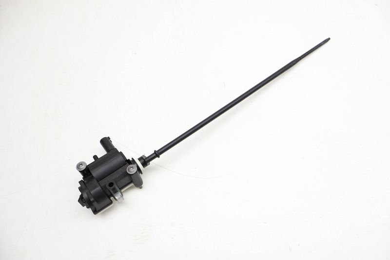 Gas / Fuel Door Lock Actuator 67117200674 — Used (SKU 715667)