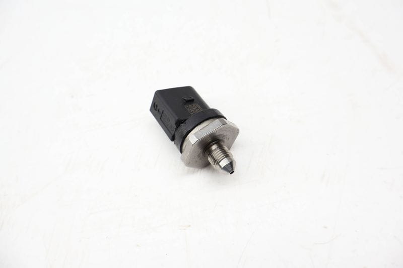 High Pressure Fuel Sensor 13537620946 — Used (SKU 715660)