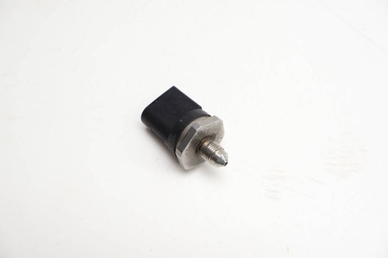 High Pressure Fuel Sensor 13537620946 — Used (SKU 715665)