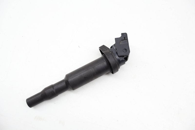 Ignition Coil / Pack 12138647689 — Used (SKU 715651)