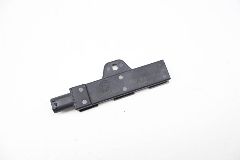 Keyless Entry Antenna 65209220831 — Used (SKU 715467)