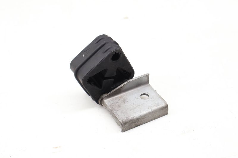 Exhaust Hanger / Rubber Mount / Bracket 18207578229 — Used (SKU 716046)