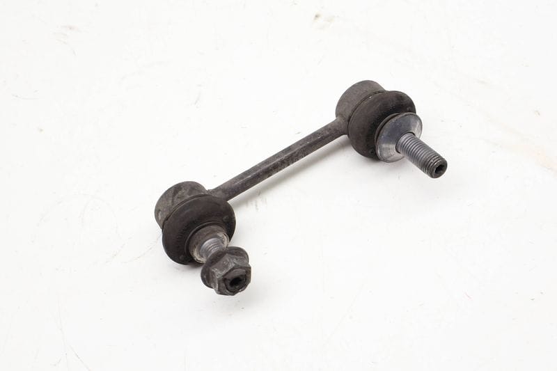 Stabilizer / Sway  Bar End Link 37106775189 — Used (SKU 715990)