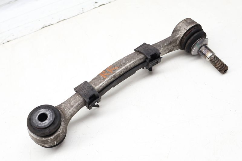 Upper Control Arm (FORWARD) 33322284132 — Used (SKU 716005)