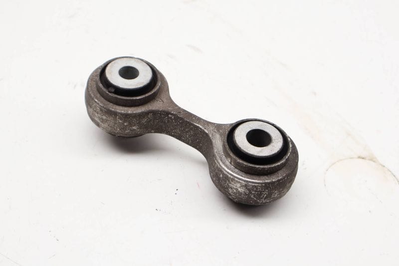 Suspension Integral Link 33322284130 — Used (SKU 715992)