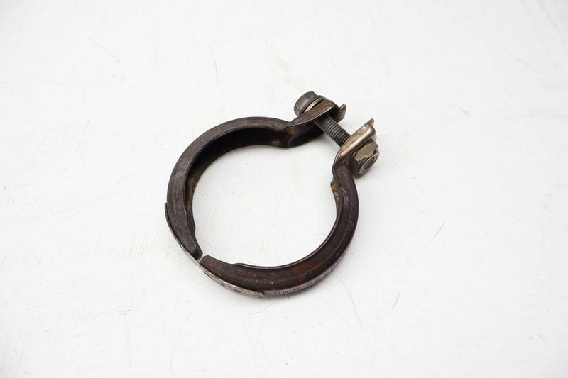 Turbo / Turbocharger Inlet Clamp 11657620507 — Used (SKU 715661)