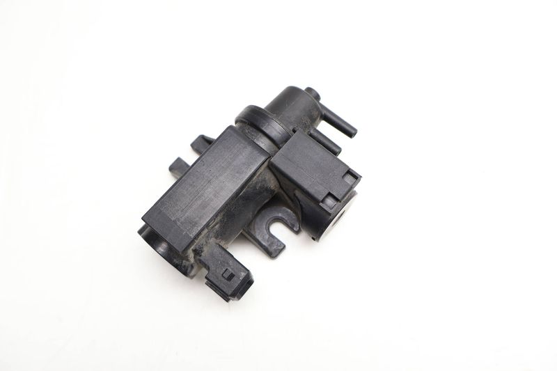 Turbo / Turbocharger Wastegate Actuator 11747626351 — Used (SKU 715664)