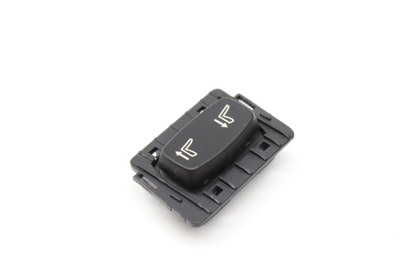 Seat Adjustment Switch 61319227858 — Used (SKU 560423)