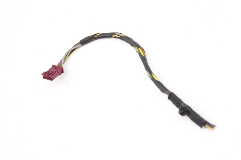 Inner Tail Light Wiring Harness Connector / Pigtail — Used (SKU 560646)
