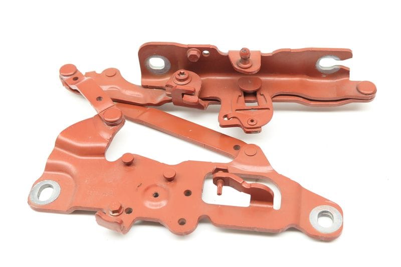 Hood Hinge 41007249887 — Used (SKU 560679)
