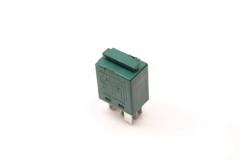Relay 61366980177 — Used (SKU 445456)