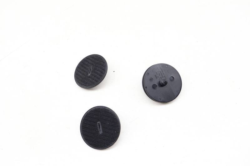 Carpet Floor Mat Fastener / Mount Set (4) 51479171368 — Used (SKU 638242)