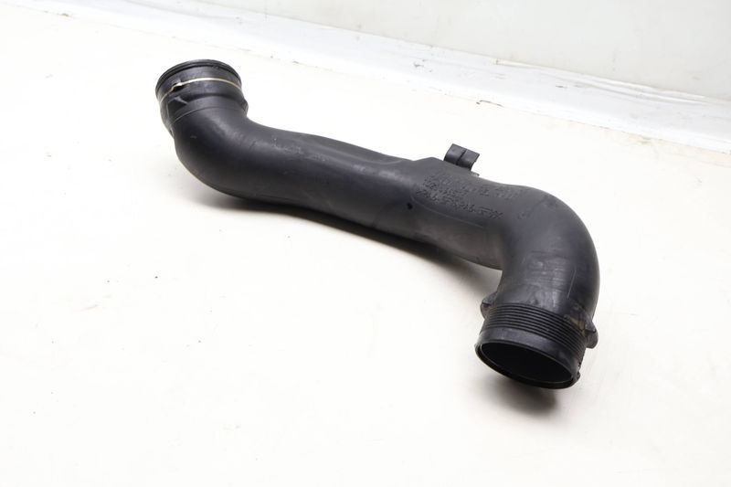 Turbo Intercooler Hose / Tube 13717571350 — Used (SKU 638532)
