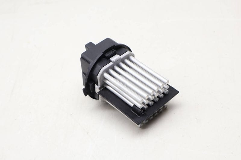 Blower Motor Resistor 64116949645 — Used (SKU 638185)