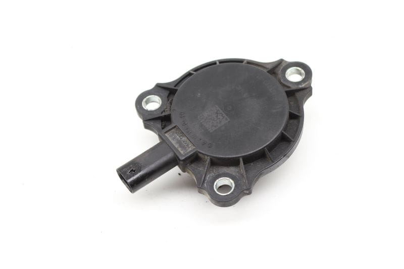 Cam / Camshaft Adjuster Magnet 2761560490 — Used (SKU 568005)