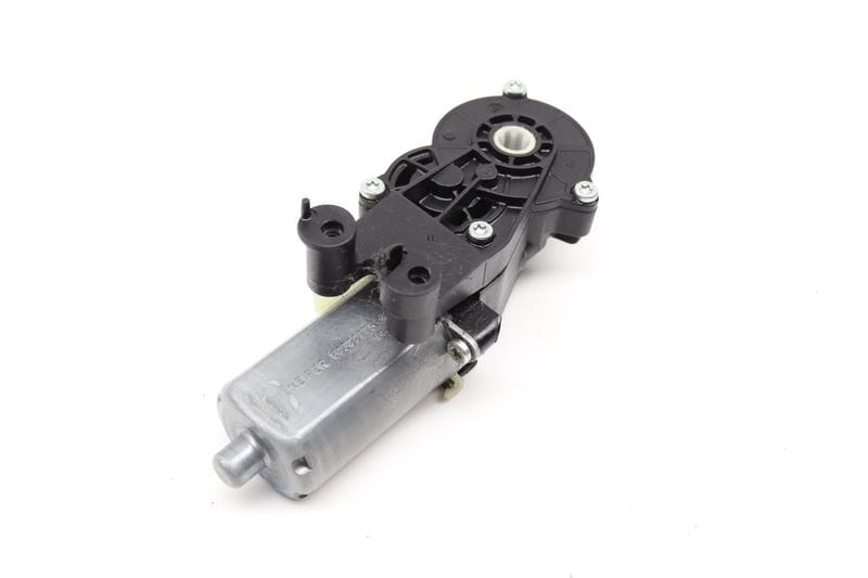 Front Tilt Seat Motor 0068206642 — Used (SKU 567653)