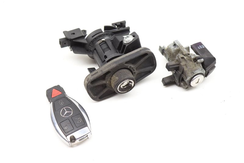 Lock Switch / Cylinder Set 2128903967 — Used (SKU 568036)