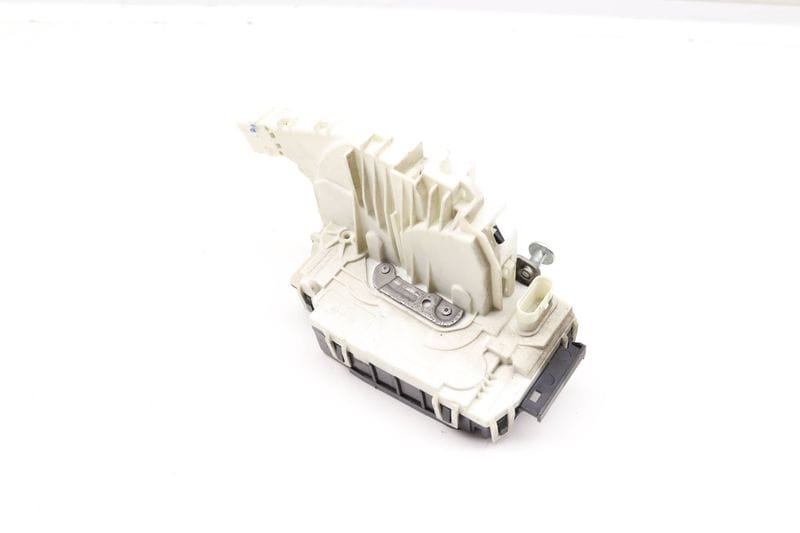 Door Latch / Lock Actuator 2047302935 — Used (SKU 567644)