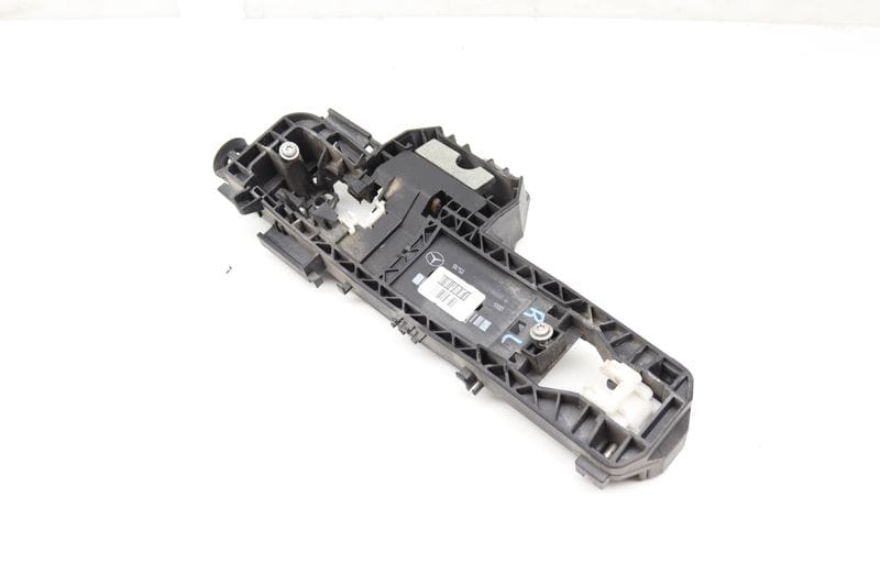 Exterior Door Handle Bracket 2047602534 — Used (SKU 567658)