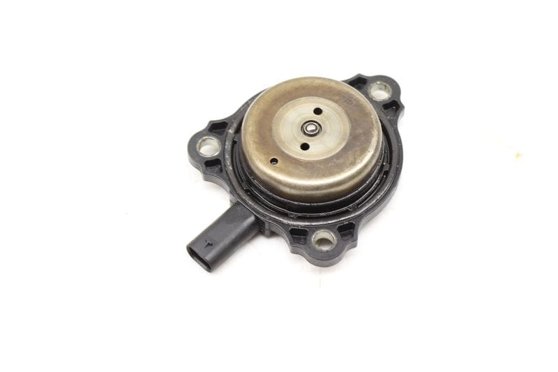 Cam / Camshaft Adjuster Magnet 2761560490 — Used (SKU 474410)