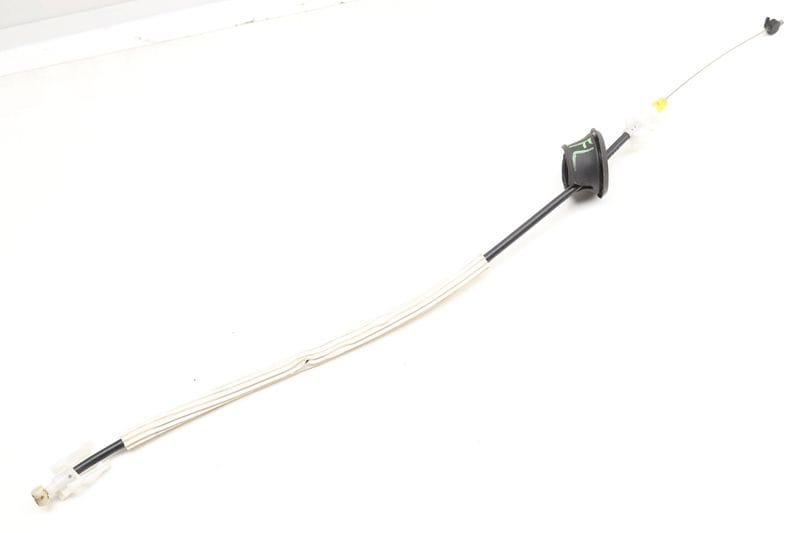 Door Handle Release / Bowden Cable 7P5837085A — Used (SKU 586283)