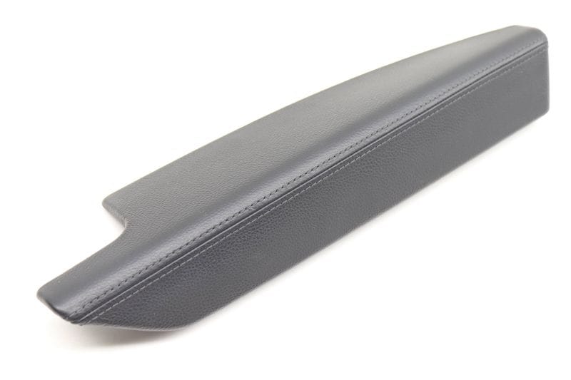 Door Panel Armrest / Arm Rest 7P5867174 — Used (SKU 586260)