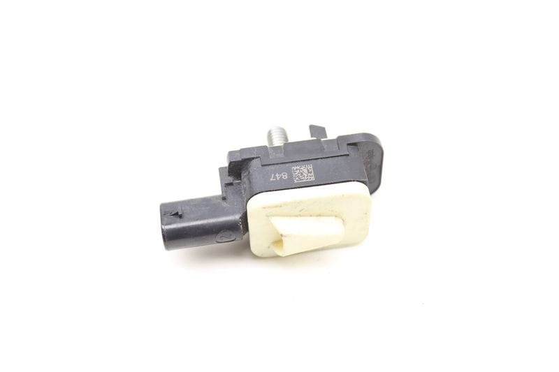 Impact / Crash Sensor 7P0959354 — Used (SKU 586120)