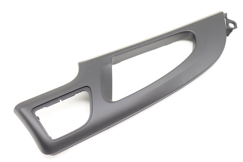 Interior Door Handle Trim 7P5839247 — Used (SKU 586263)
