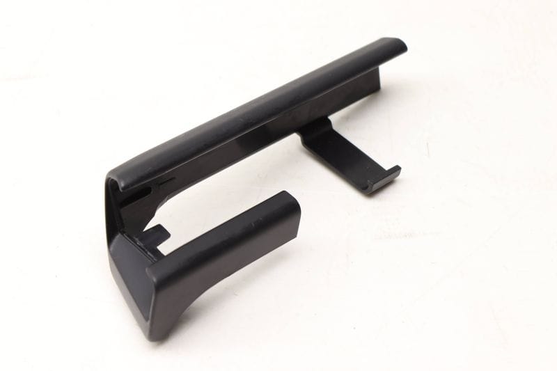 Seat Rail Trim / Cover 7P5885624 — Used (SKU 475205)