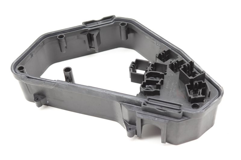 Relay / Fuse Box 7L0937615G — Used (SKU 586360)