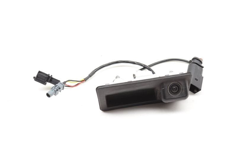 Trunk Hatch Release Handle / Switch w/ Camera 7P5827566C — Used (SKU 586058)