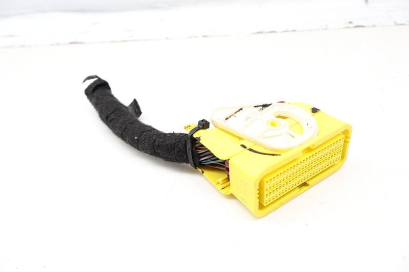 Airbag Control Module Wiring Plug Connector / Pigtail 4H0973206 — Used (SKU 719443)