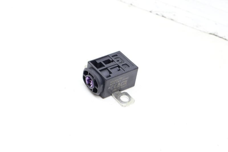 Battery Overload Protection Switch / Fuse 4F0915519 — Used (SKU 709170)