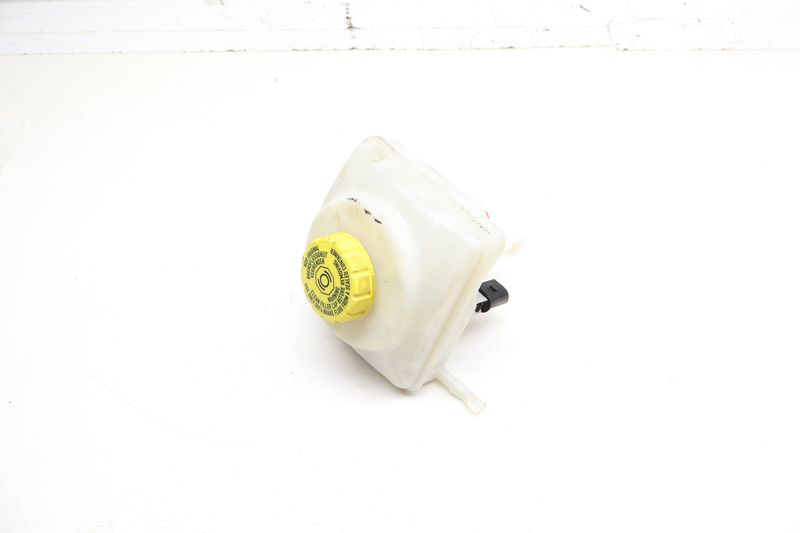 Brake Fluid Reservoir / Tank 97035501300 — Used (SKU 709528)