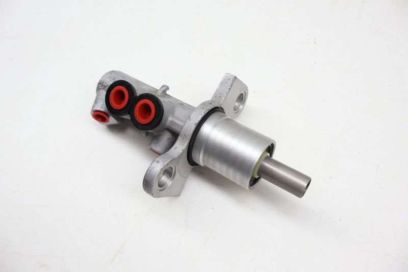 Brake Master Cylinder 97035591000 — Used (SKU 719815)
