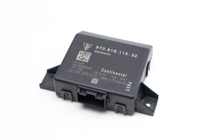 Can-Bus Gateway Control Module 97061811532 — Used (SKU 709113)