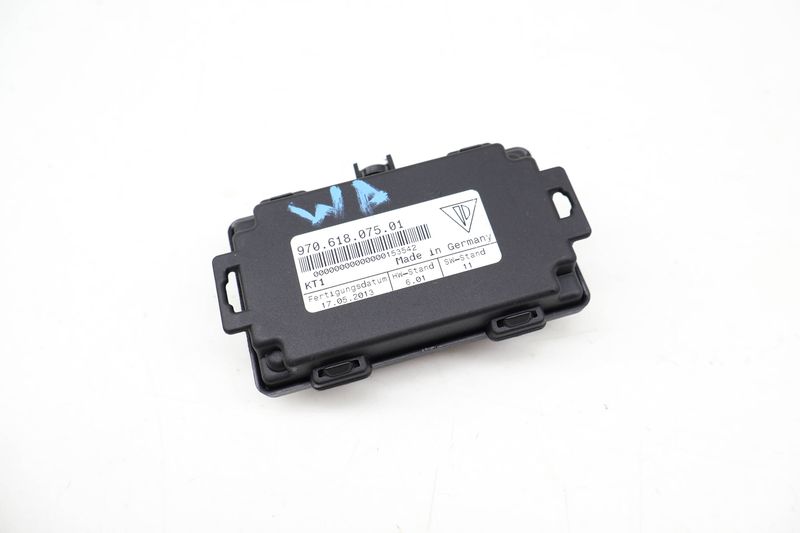 Electronic Junction Box / Body Control Module / BCM 97061807501 — Used (SKU 719458)