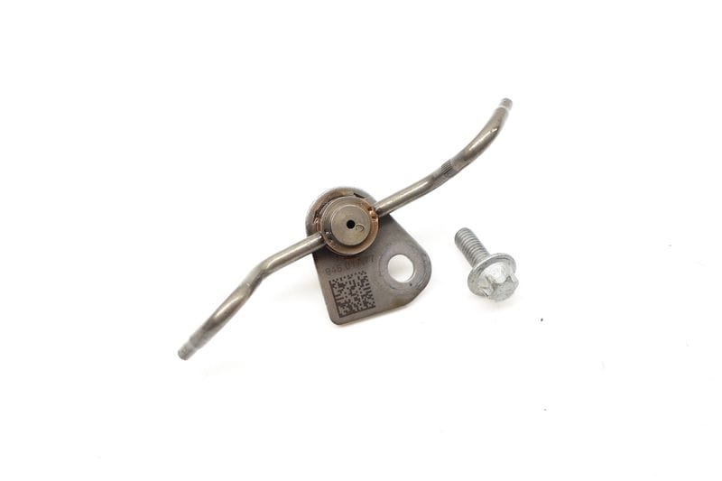Engine Oil Spray Nozzle 94610101777 — Used (SKU 719746)