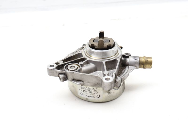 Engine Vacuum Pump 94811005006 — Used (SKU 719778)