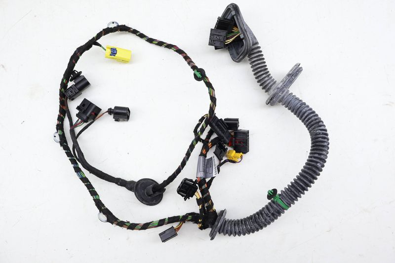 Door Wiring Harness 97062270705 — Used (SKU 709679)