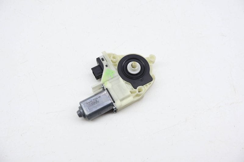 Window Motor 97062410201 — Used (SKU 709491)